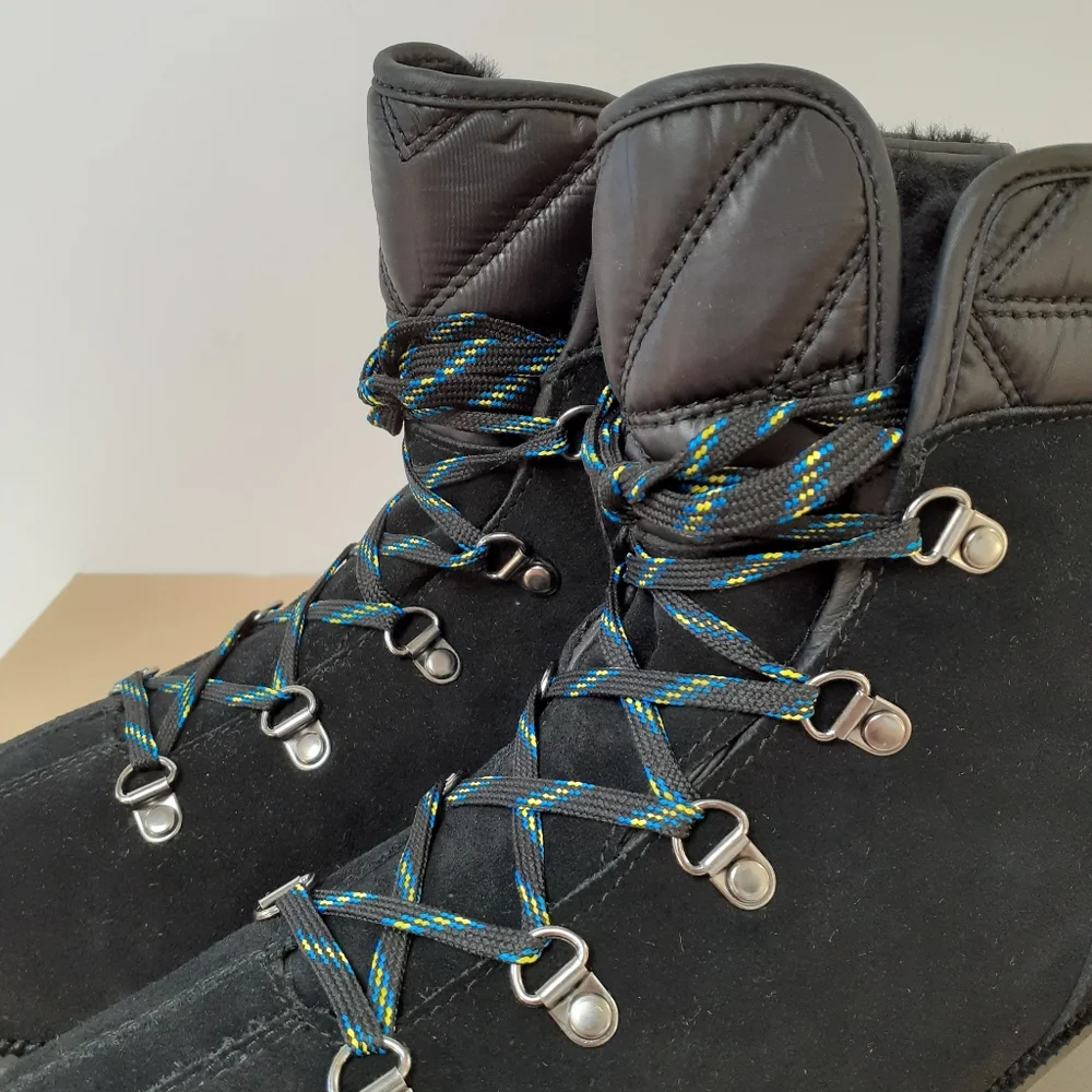 UGG Birch Lace up Boots Sz 10